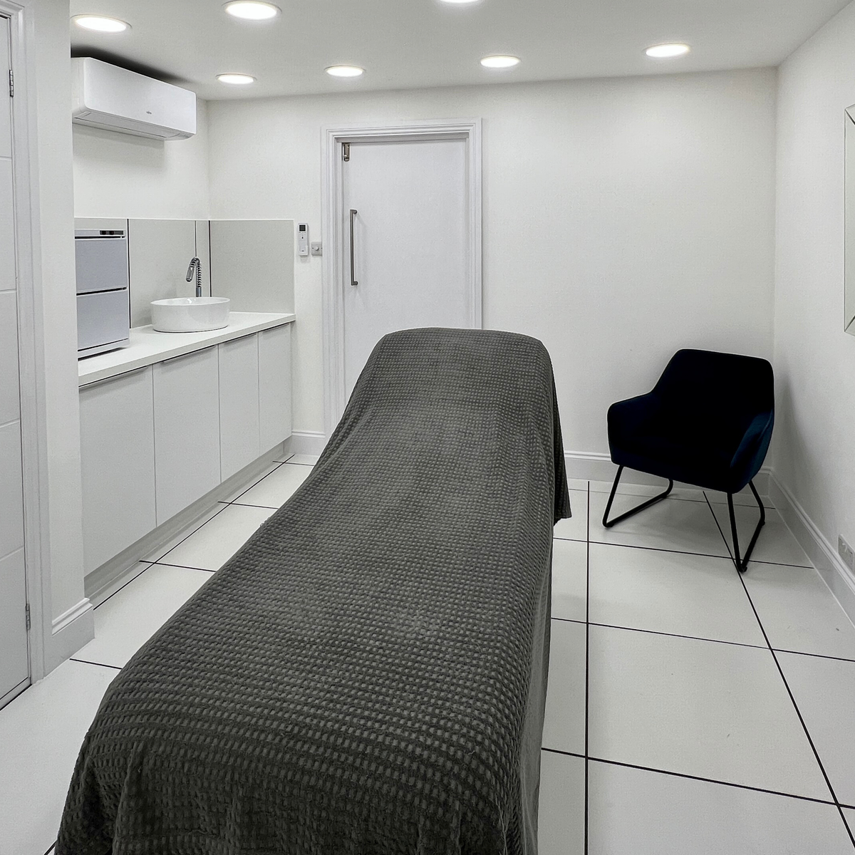 Private treatment room at the Swagger & Jacks Treatment Clinic, Norwich