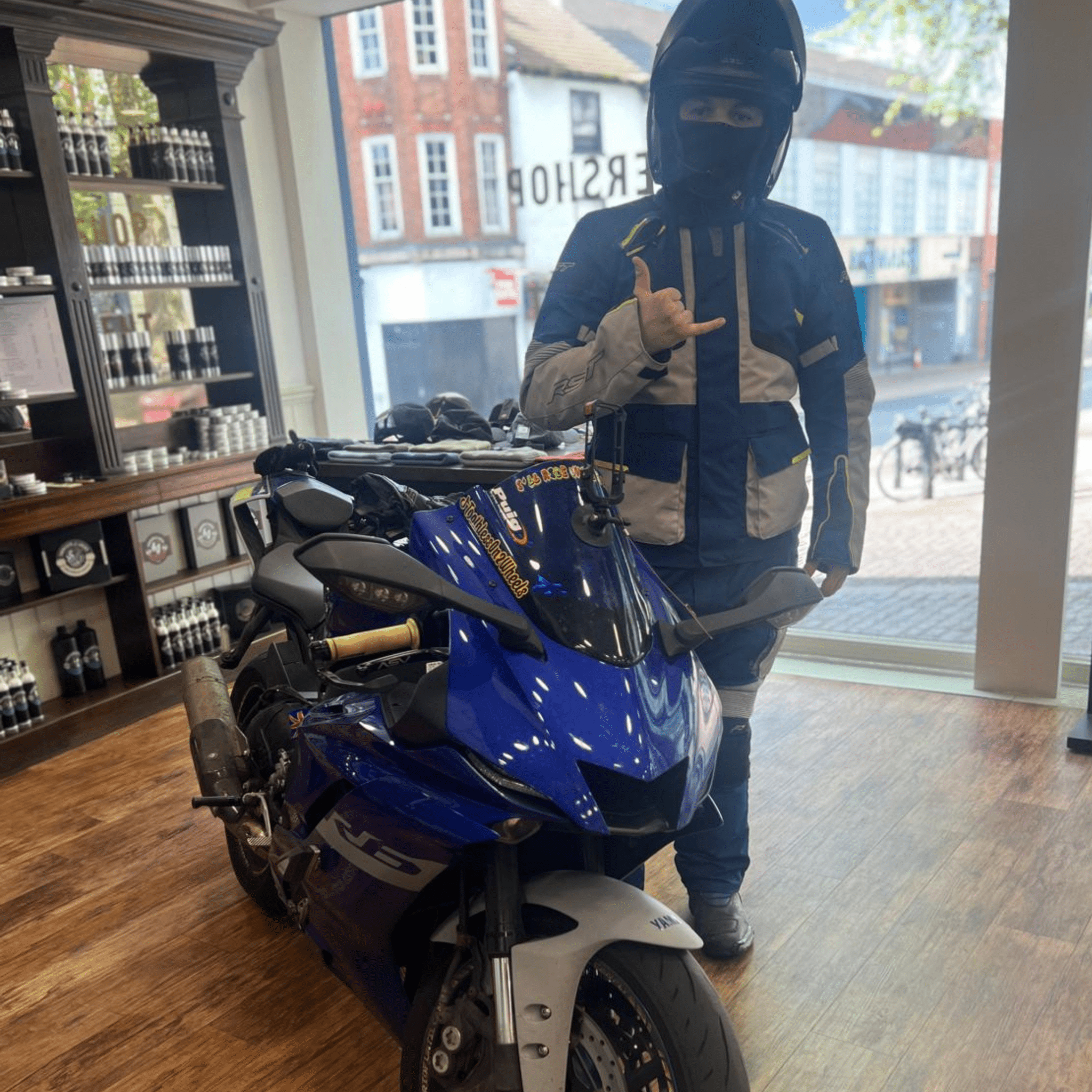 @toothlesson2wheels and His Yamaha R6 - Swagger & Jacks Ltd