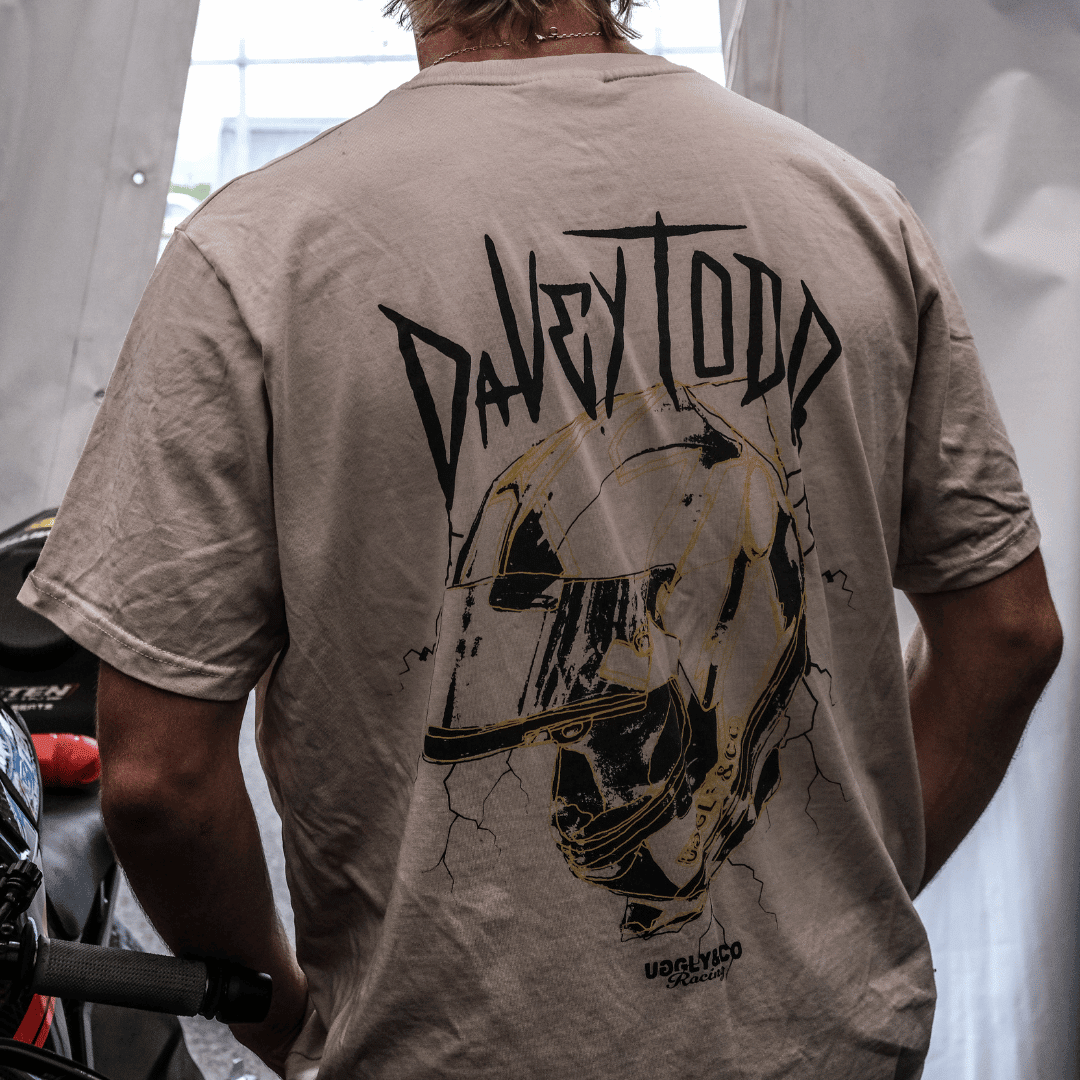 Davey Todd ‘Lightning Bolt’ Beige Tee - Swagger & Jacks Ltd